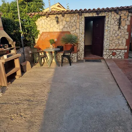 La Casetta Di Camelia Ex La Casetta Del Pescatore Apartment Fontane Bianche